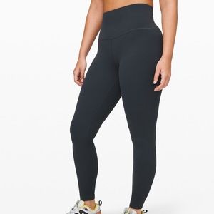 Lululemon Aligns  NWT